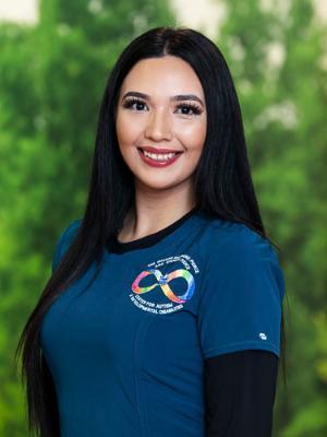 Iliana Fuentez-Osuna Headshot